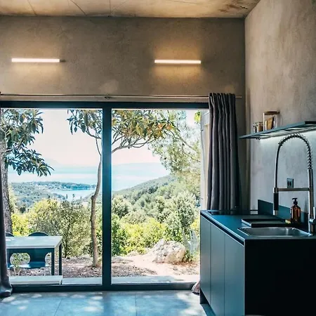Appartamento Biro Hill Designed For Two